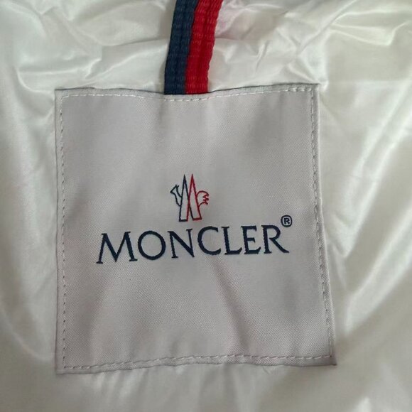 Moncler Pavin White Down Jacket - Picture 7 of 7
